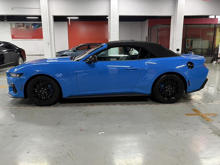 Mustang 2024 2.3T EcoBoost Convertible Sport photo 3