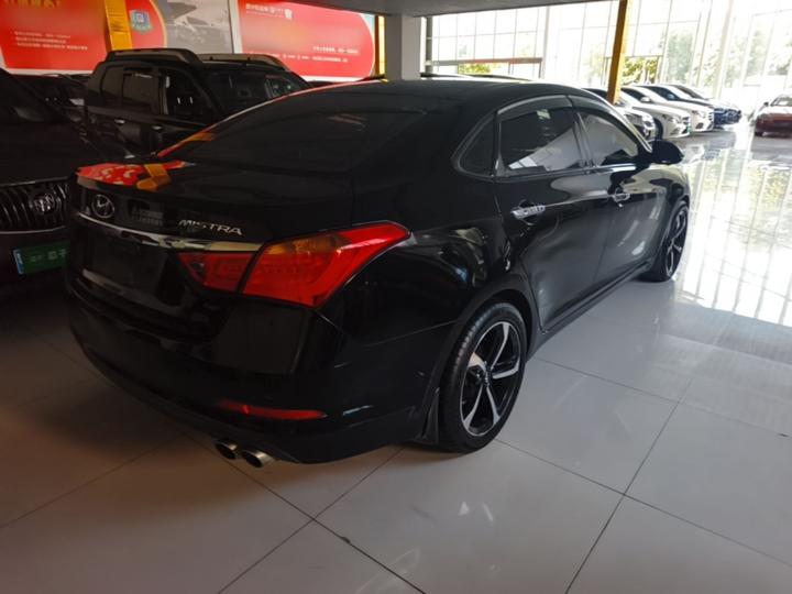 Mistra 2014 1.8L AT Premium DLX photo 4