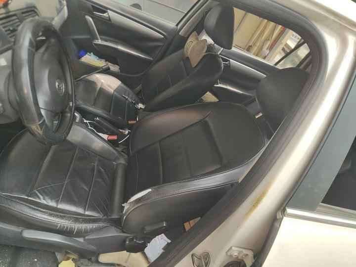 2013 1.6L MT Comfort photo 7