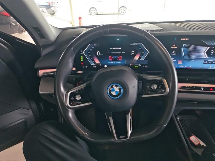 i5 2024 eDrive 35L M Sport Package photo 6