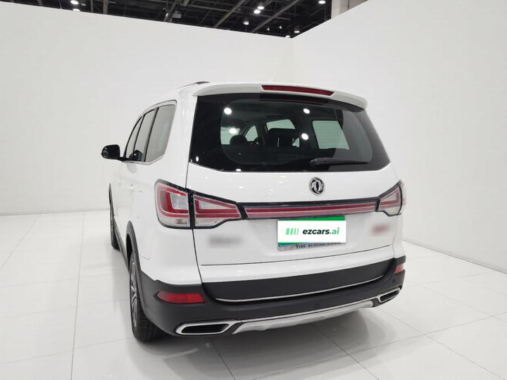 Forthing SX6 2016 1.6L MT Luxury photo 4