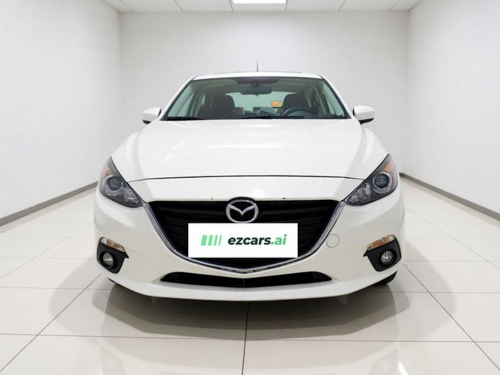 3 Axela 2016 Sedan 1.5L AT Luxury photo 2