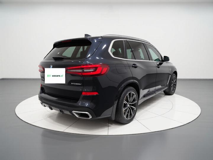 X5 2022 Facelift xDrive 30Li Exclusive M Sport Package photo 6
