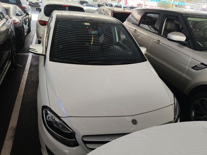 B-Class 2018 B 200 Dynamic photo 2