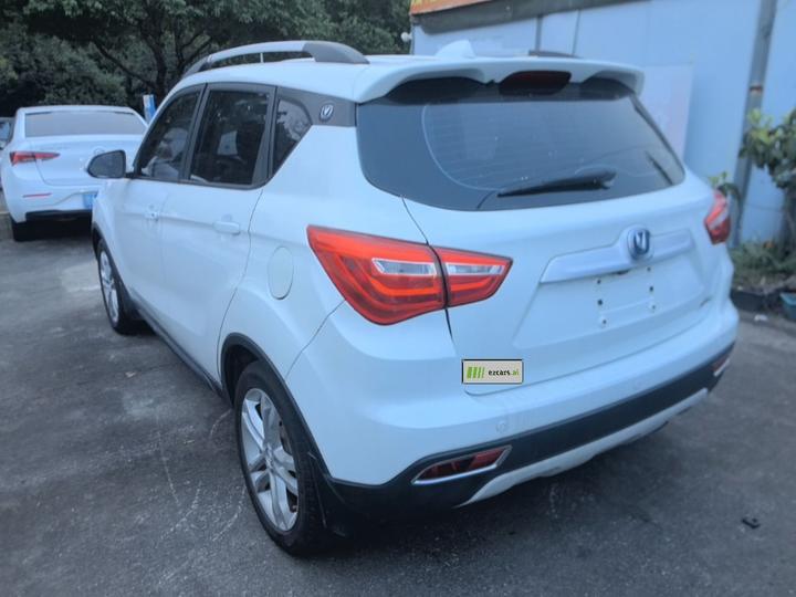 CS35 2017 1.6L MT Luxury photo 4