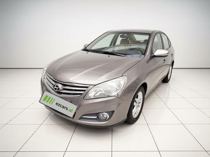 Dynamic 2015 1.6L AT Luxury