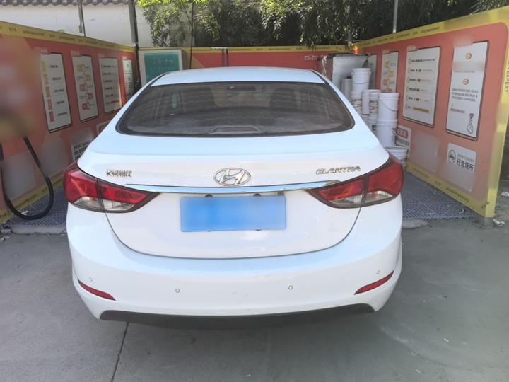 Elantra 2016 1.6L AT Smart photo 3