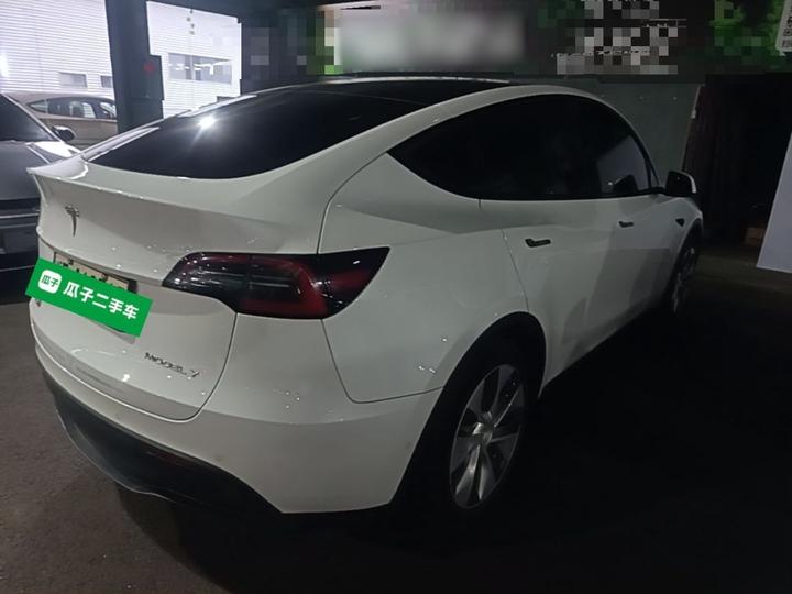 Model Y 2022 Facelift RWD photo 6