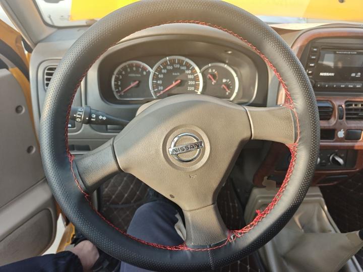 2014 2.4L Executive Petrol RWD Standard KA24 photo 6