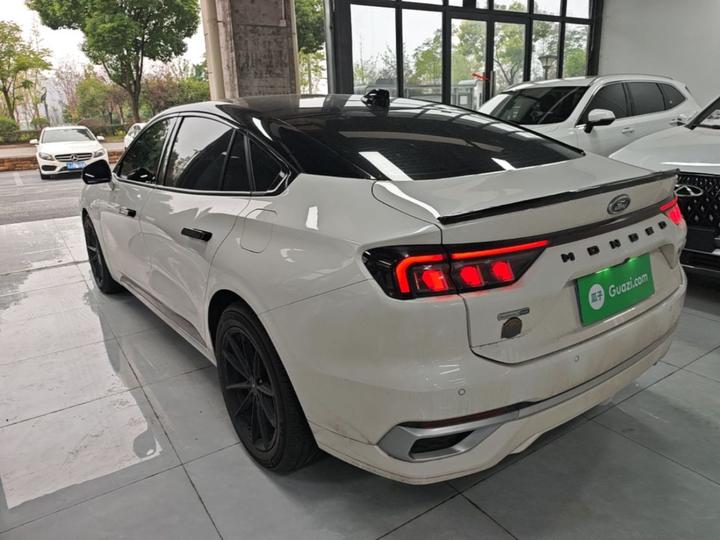 Mondeo 2022 Facelift EcoBoost 245 Luxury photo 4