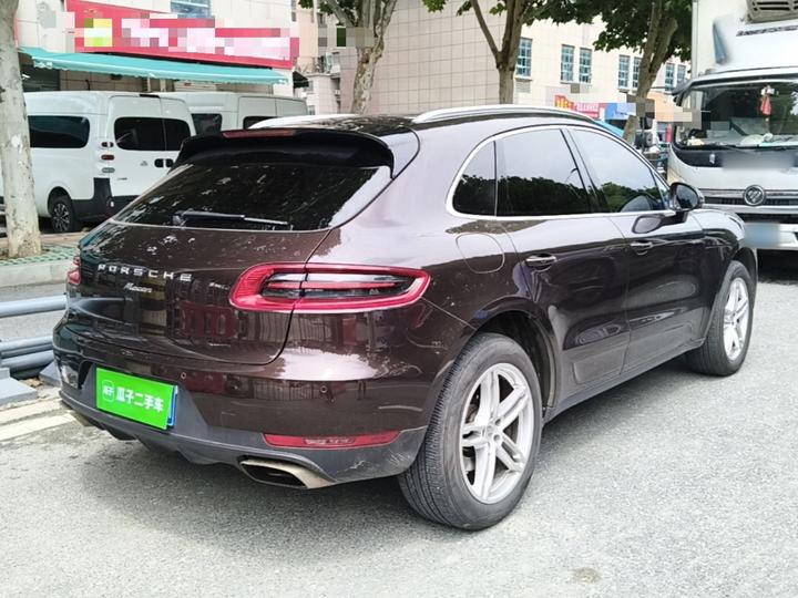 2017 Macan 2.0T photo 4