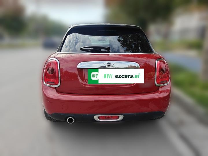 2016 1.5T COOPER 5-Door photo 5