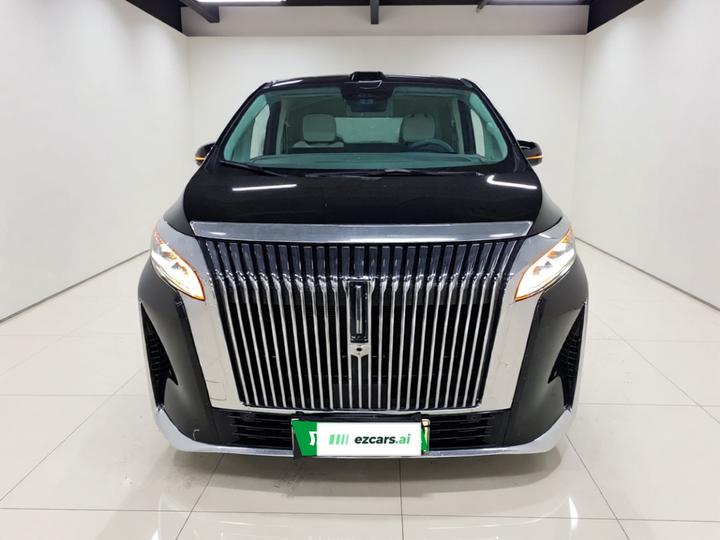 2025 AWD 9 photo 2