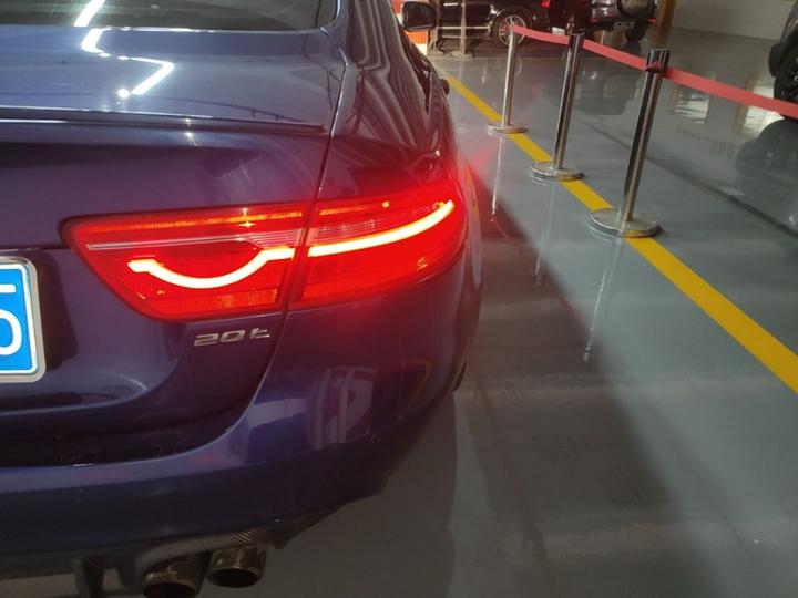 XE 2015 2.0T 200PS R-Sport photo 7