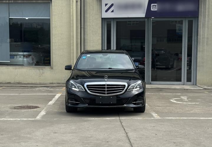 E-Class 2015 Facelift E 200 L photo 2