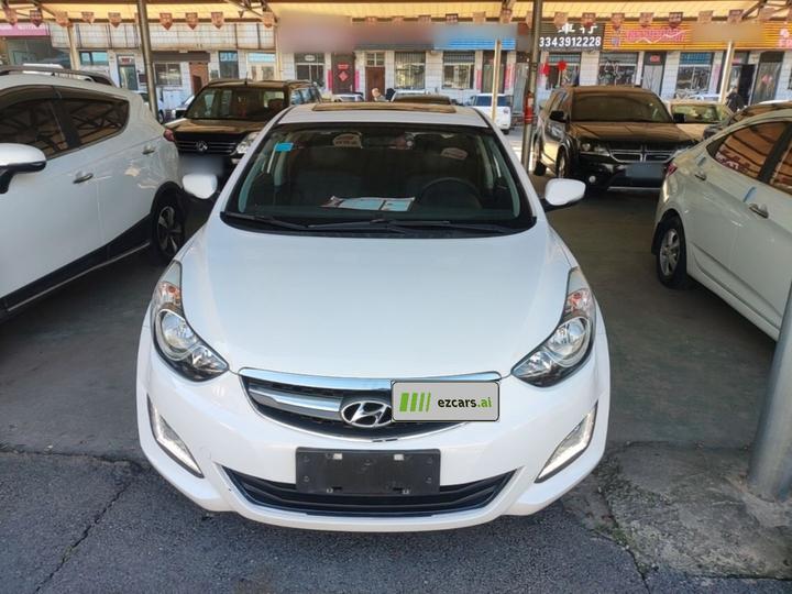 Elantra 2015 1.6L MT Leading photo 2