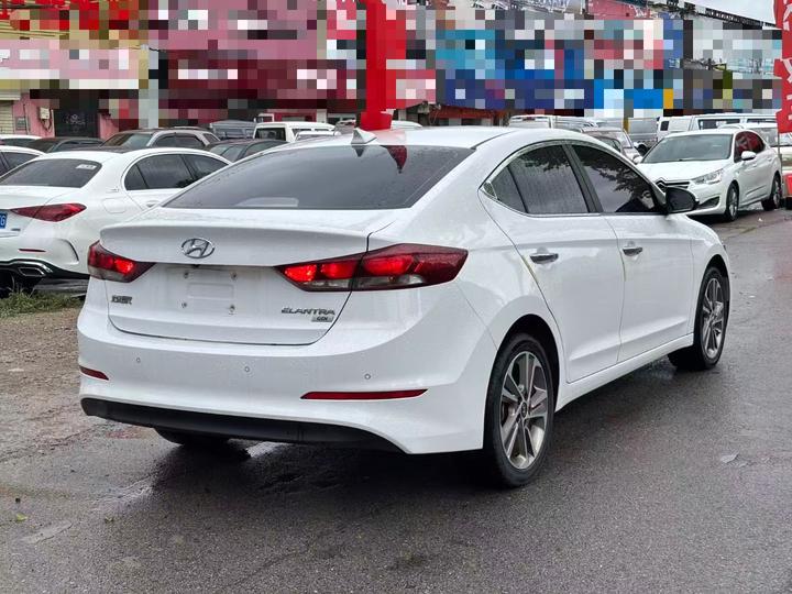 Elantra 2016 1.6L AT Smart Elite photo 4