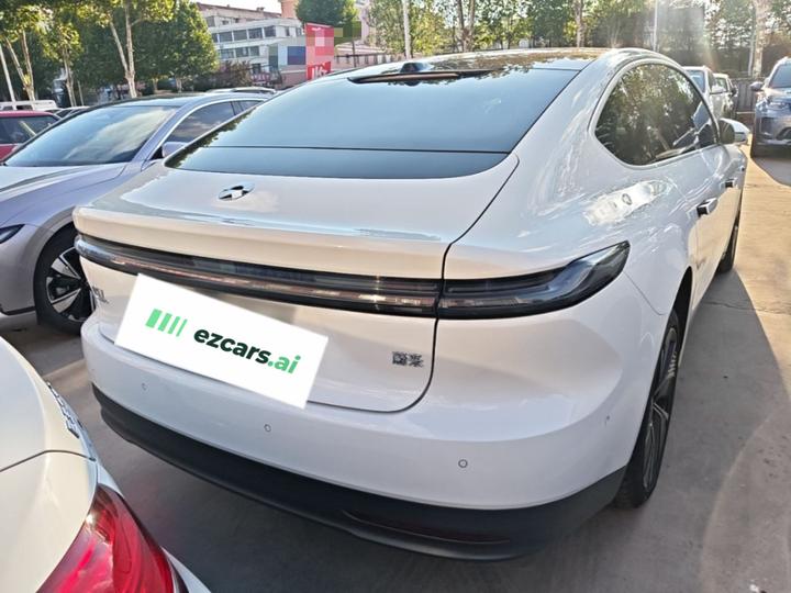 ET7 2024 75kWh Executive photo 3
