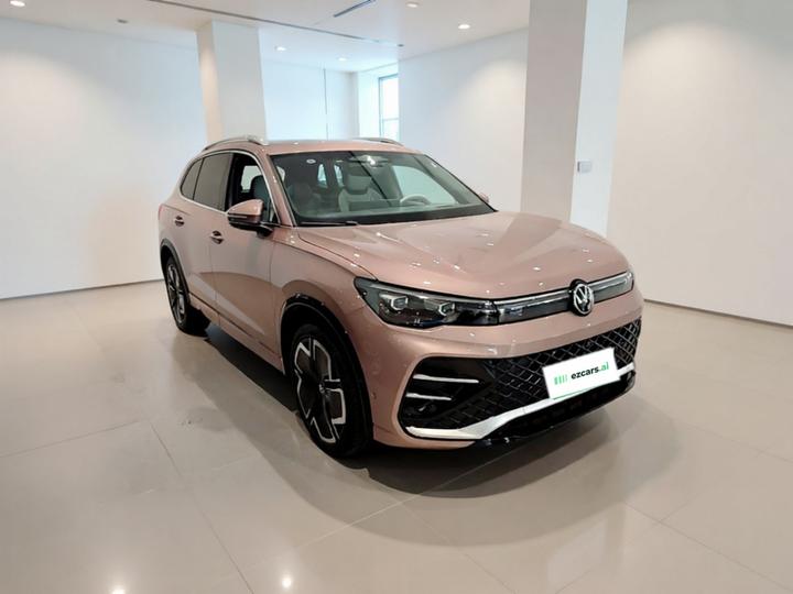 Tiguan L 2024 PRO 330TSI RWD R-Line photo 3