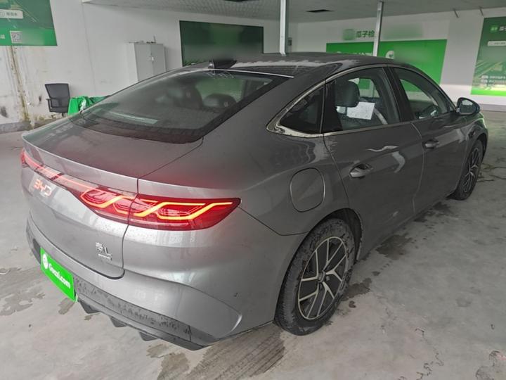 Qin L 2025 DM-i ADAS 120KM photo 4