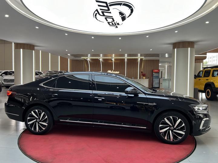 Passat 2024 380TSI Elite photo 4