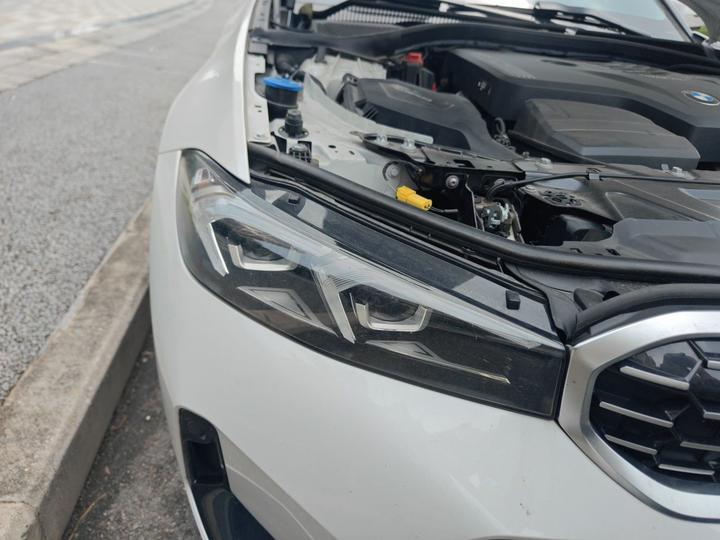 3 Series 2025 325Li M Sport Package photo 7