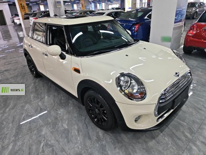 2016 1.2T ONE 5-Door photo 3