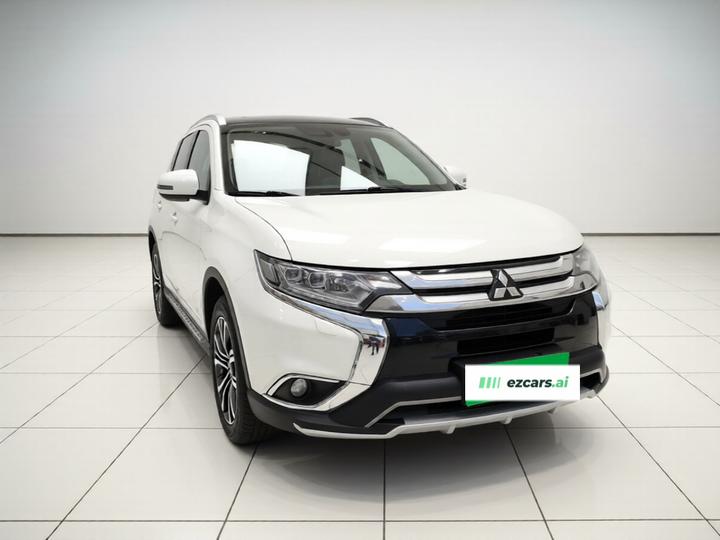Outlander 2016 2.4L AWD Premium 7-Seater photo 3