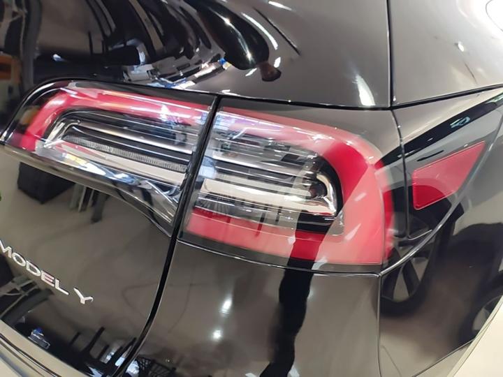 Model Y 2022 Facelift RWD photo 7