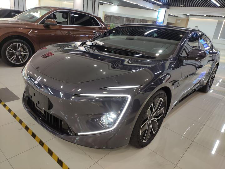 12 2025 Ultra EV AWD