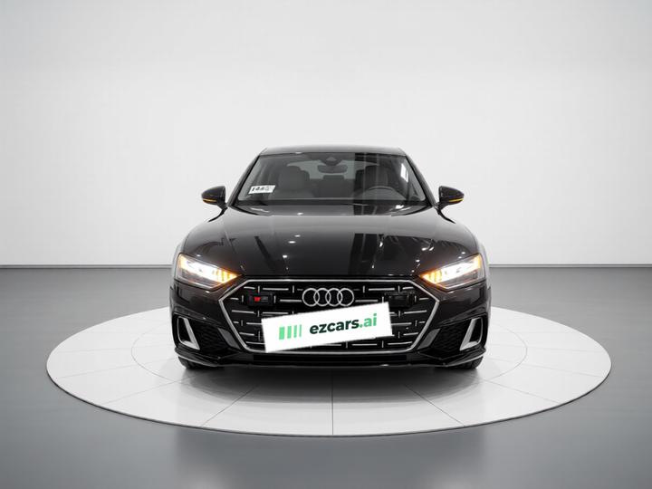A7L 2022 45 TFSI S-line photo 2