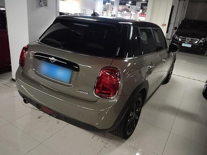 2019 1.5T COOPER 5-Door photo 4