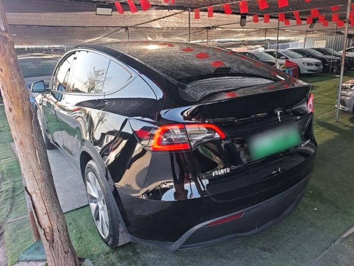 Model Y 2022 RWD photo 4