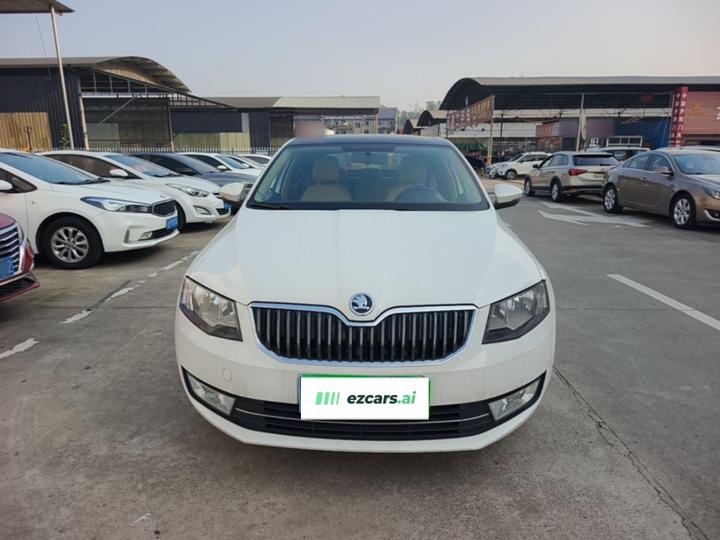Octavia 2015 1.6L AT photo 2