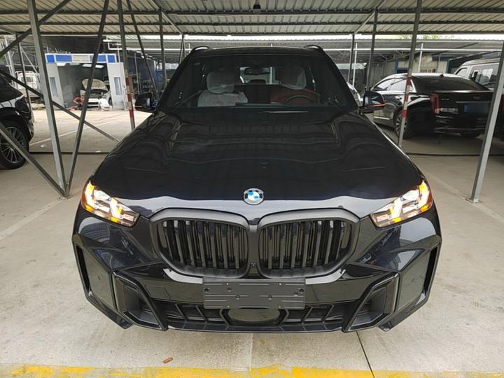 X5 2026 Facelift xDrive 40Li M M Sport Night Package photo 2