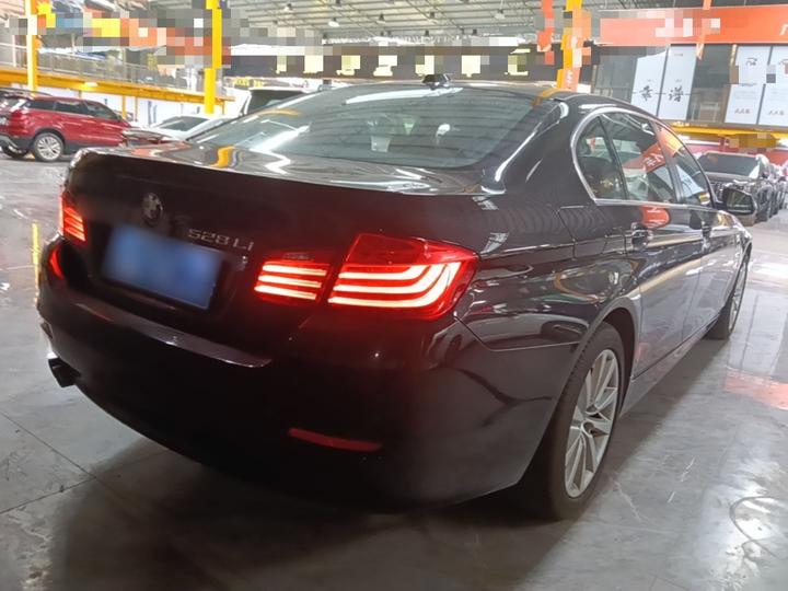 5 Series 2014 528Li Leading photo 4