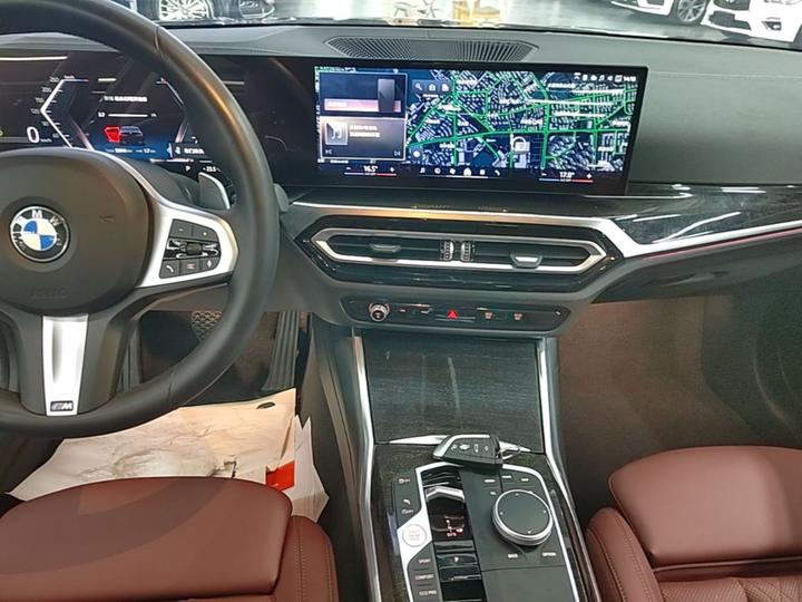 3 Series 2024 325Li M Sport Package photo 8