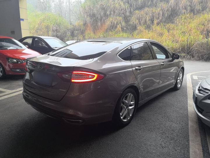 Mondeo 2013 1.5L GTDi180 Fashion photo 4