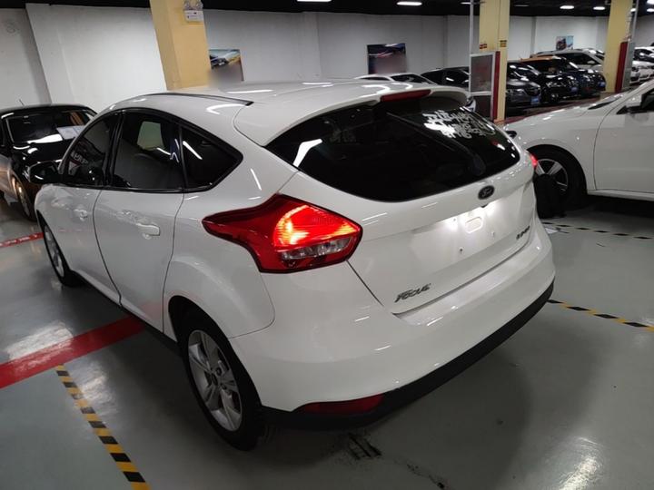 Focus 2018 Hatchback Classic 1.6L AT Comfort photo 4