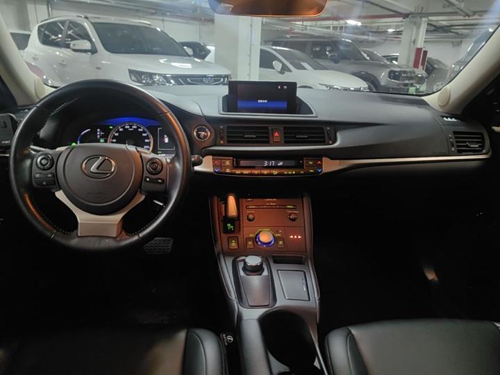 CT 2020 CT200h Comfort photo 6