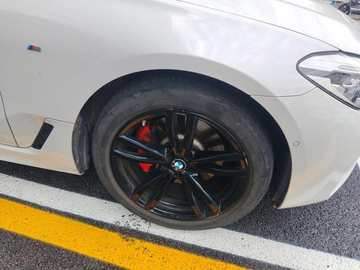 6 SeriesGT 2019 630i M Sport Package photo 8
