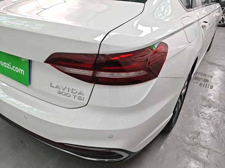 Lavida 2024 300TSI DSG photo 7