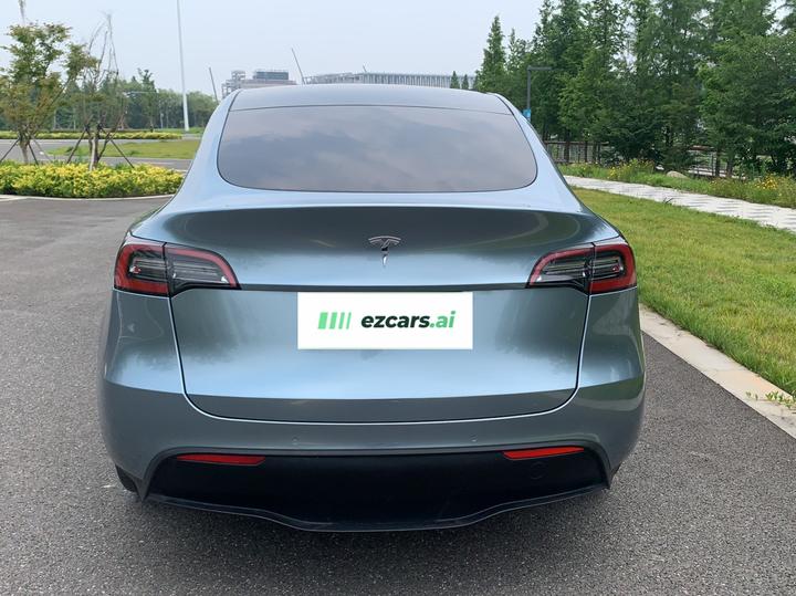 Model Y 2021 Standard Range RWD photo 3