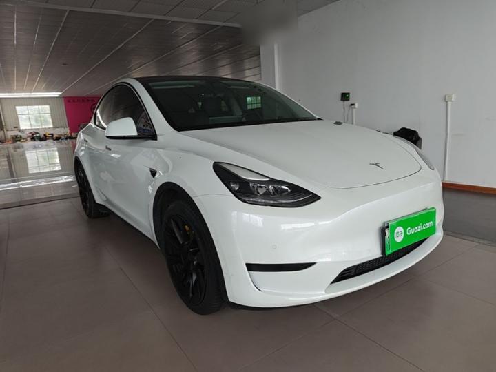 Model Y 2022 Facelift RWD photo 3