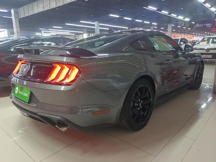 Mustang 2021 2.3T EcoBoost photo 4