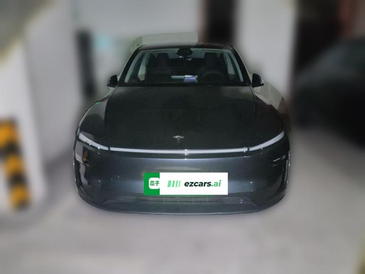 Model Y 2025 RWD photo 2