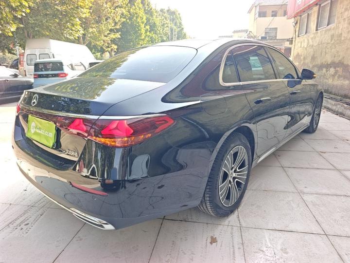 E-Class 2026 E 260 L Classic photo 6