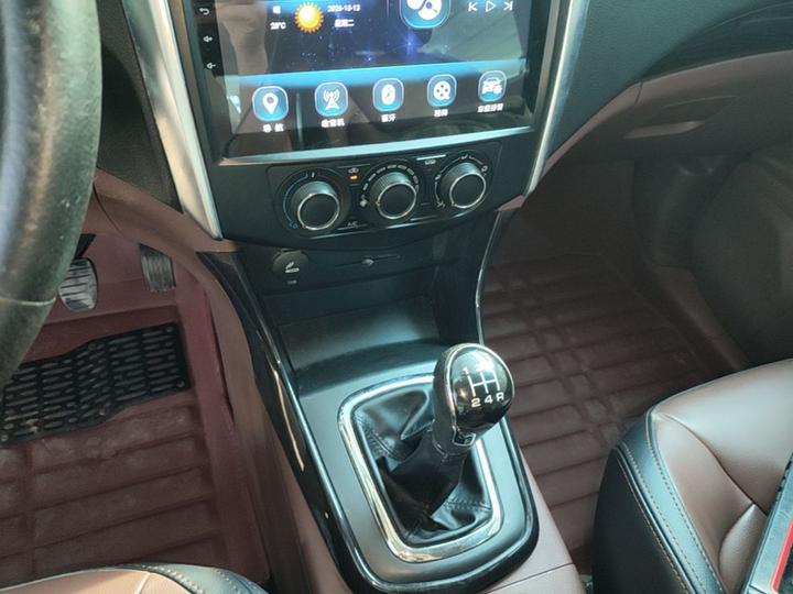 Forthing SX6 2016 1.6L MT Luxury photo 5