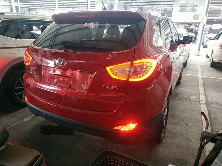 ix35 2015 2.0L AT RWD Smart IV photo 6