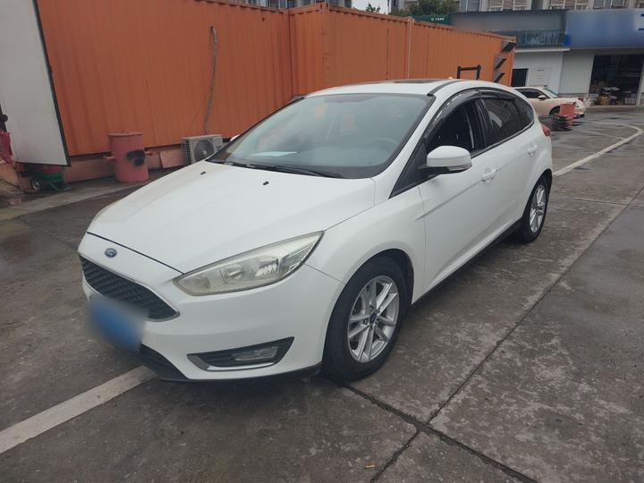 Focus 2015 Hatchback 1.6L AT